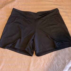 Ladies tennis shorts Size L